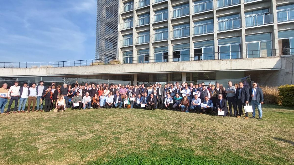 En la ciudad de Santa Fe se llevó a cabo un encuentro de intendentes y presidentes comunales del PJ de la Región Centro