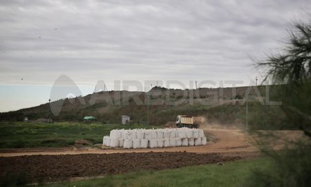 La Secretaría de Ambiente propuso la construcción de un segundo módulo de ocho hectáreas al sur del que actualmente se encuentra en operación. La Secretaría de Ambiente propuso la construcción de un segundo módulo de ocho hectáreas al sur del que actualmente se encuentra en operación.