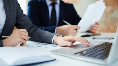 Cinco bancos buscan empleados en Argentina con modalidad híbrida: cómo postularse