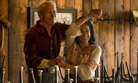 Cry Macho: Clint Eastwood, el último romántico que no quiere morir en soledad. Cry Macho: Clint Eastwood, el último romántico que no quiere morir en soledad.
