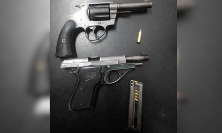 Dos armas de fuego secuestradas en Santa Fe Dos armas de fuego secuestradas en Santa Fe