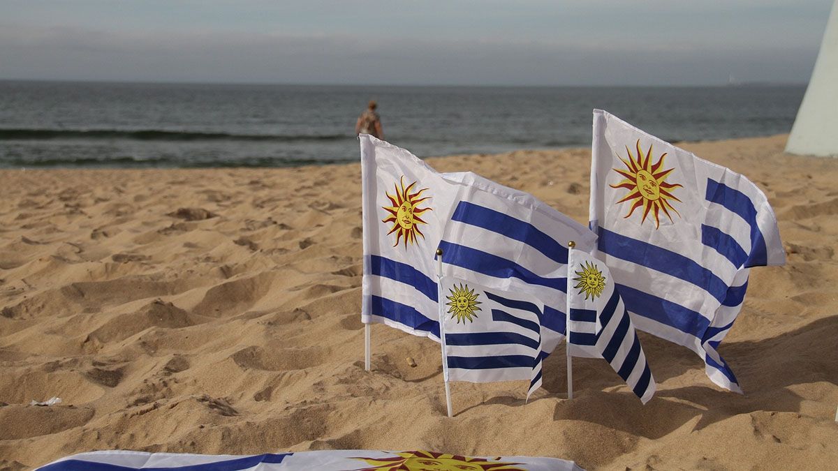 Los extranjeros residentes en Uruguay podrán viajar a ese país.