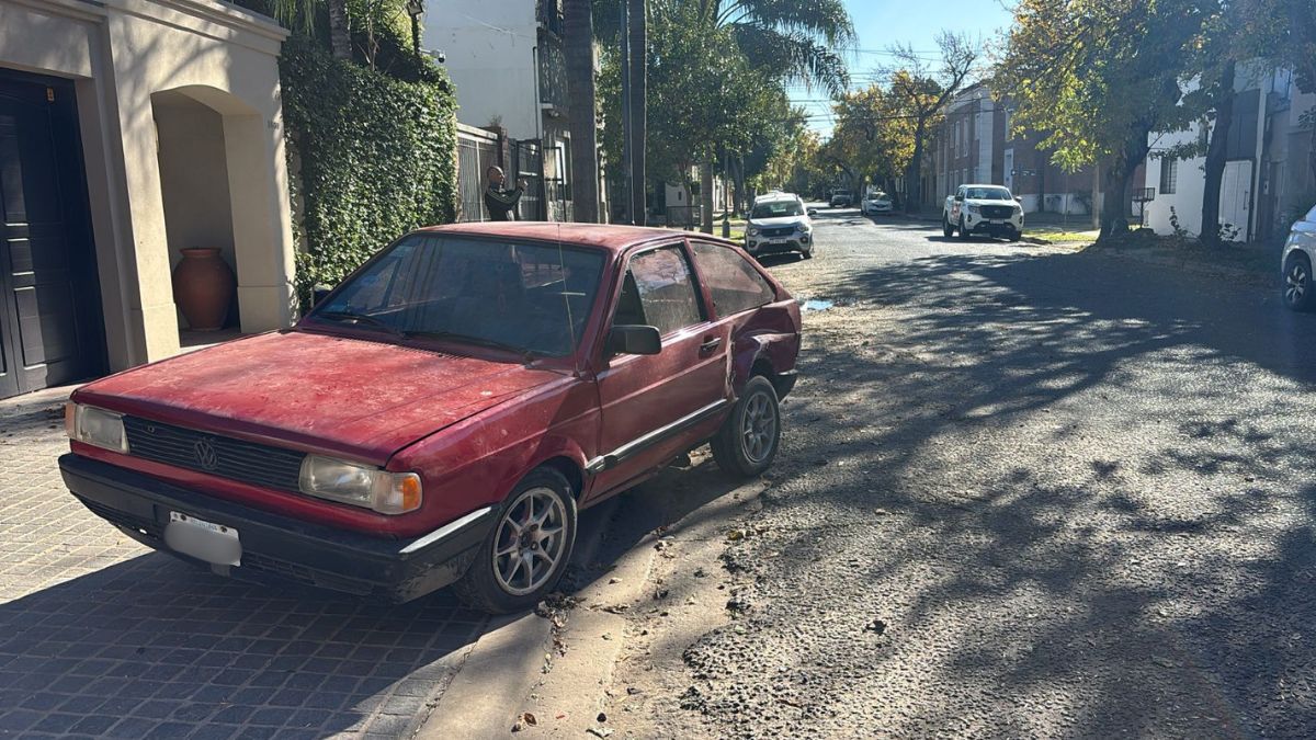 Uno de los accidentes ocurrió en Laprida al 3600 y el otro en Alvear y Castellanos. No hubo heridos, pero sí importantes daños. Uno de los accidentes ocurrió en Laprida al 3600 y el otro en Alvear y Castellanos. No hubo heridos, pero sí importantes daños.