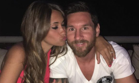 La postal de Messi y Antonela más románticos que nunca. La postal de Messi y Antonela más románticos que nunca.