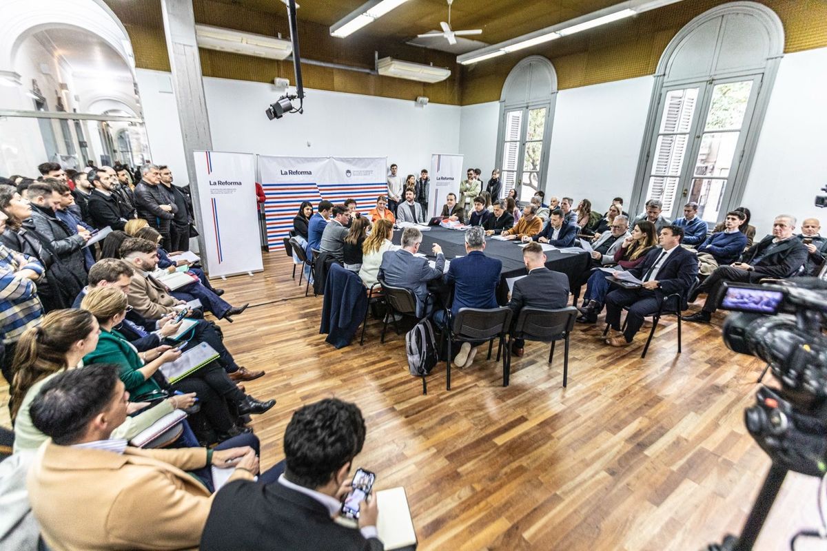 El desarrollo de la audiencia pública fue acordado en la reunión de la comisión realizada el viernes de la semana pasada en la Facultad de Derecho de la Universidad Nacional de Rosario.