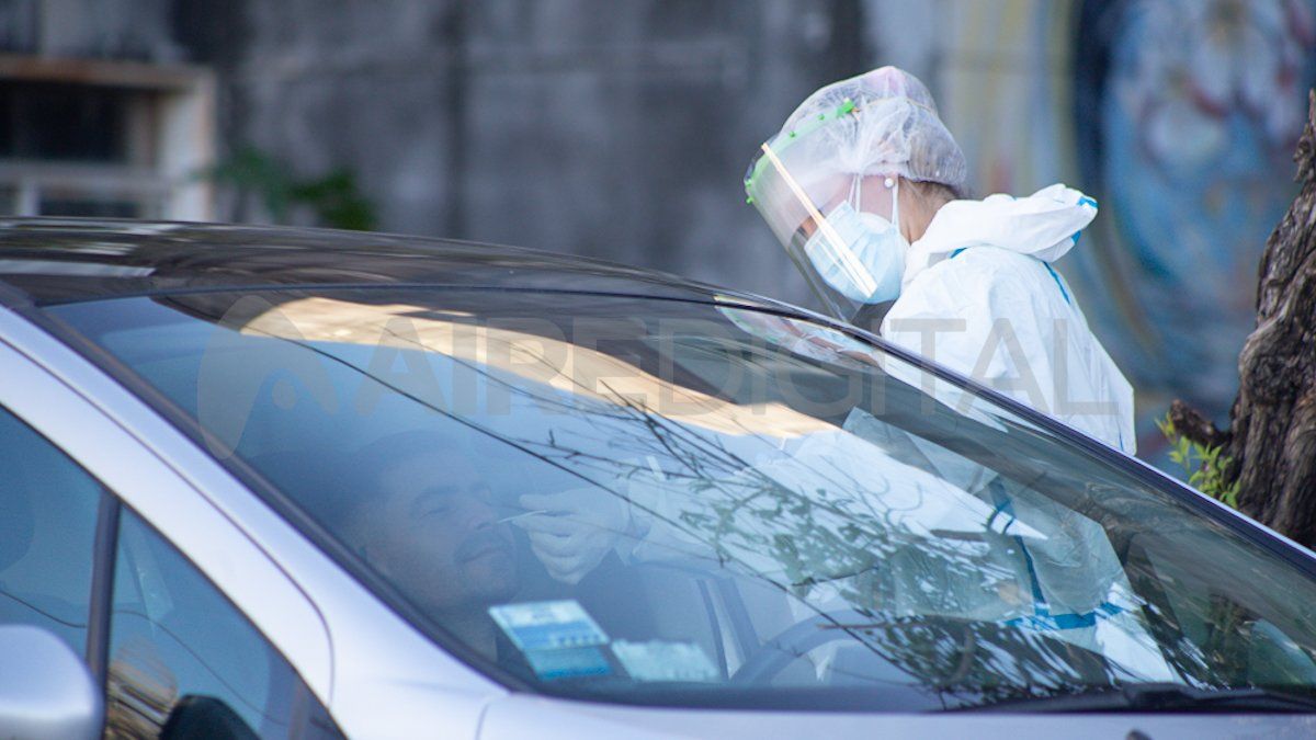 El Ministerio de Salud de la Nación reportó este lunes 18.793 nuevos contagios de coronavirus y 443 muertes en el país en las últimas 24 horas.