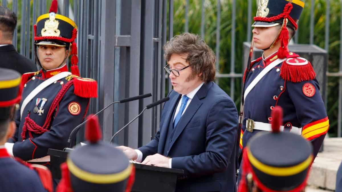 Javier Milei encabezó un acto en Plaza San Martín en el barrio de Retiro.