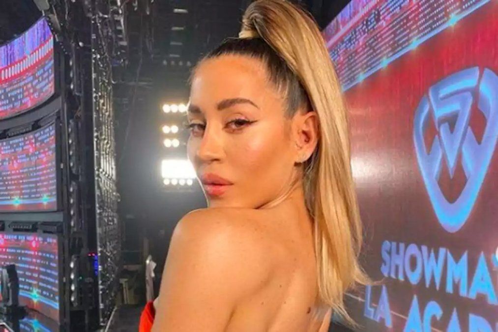 La cantante y jurado de La Academia de ShowMatch se emocionó con el homenaje de Agustín Barajas