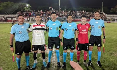 Luego de la ida, se espera una vuelta apasionante entre Tiro y Romang FC. Foto: Maximiliano Ruiz Díaz. Luego de la ida, se espera una vuelta apasionante entre Tiro y Romang FC. Foto: Maximiliano Ruiz Díaz.