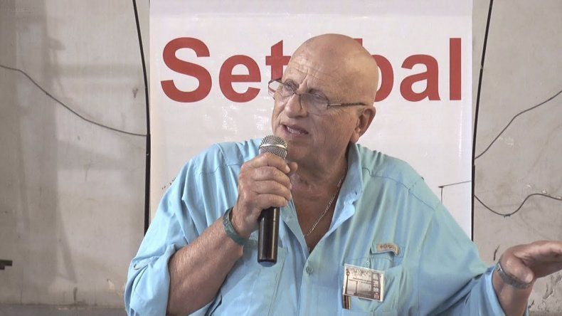 Dirigentes y militantes del Movimiento Nacional de la Militancia Radical (MNMR-UCR), que lidera el histórico dirigente Luis 'Changui' Cáceres, aseguraron que "jamás podríamos votar" al candidato Milei. Dirigentes y militantes del Movimiento Nacional de la Militancia Radical (MNMR-UCR), que lidera el histórico dirigente Luis 'Changui' Cáceres, aseguraron que "jamás podríamos votar" al candidato Milei.