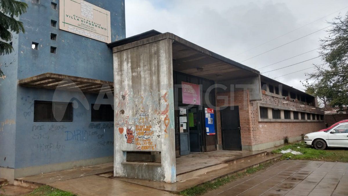 El centro de salud de Villa Hipódromo se vacunaron este miércoles a 10 personas.