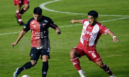 Colón y Unión igualaron en la edición N°93 del Clásico Santafesino por Torneos de AFA. Colón y Unión igualaron en la edición N°93 del Clásico Santafesino por Torneos de AFA.