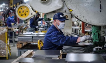 En lo que va del año los Precios Mayoristas aumentaron 32,7% y el Costo de la Construcción el 30,4%. En lo que va del año los Precios Mayoristas aumentaron 32,7% y el Costo de la Construcción el 30,4%.