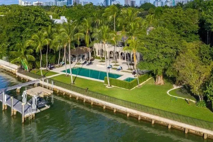 La lujosa mansión de Phil Collins en Miami.