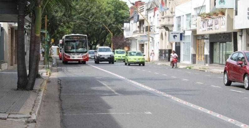 El carril exclusivo de avenida Rivadavia en Santa Fe
