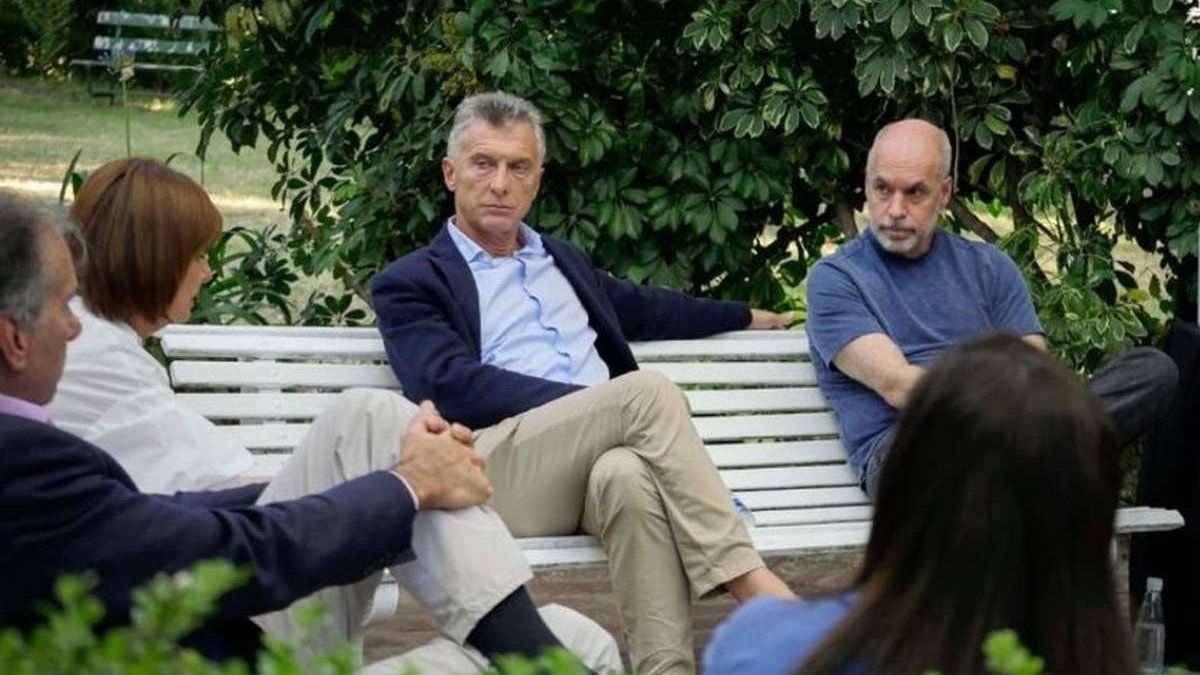 Los cuatro referentes partidarios cenaron en un local gastronómico de la Costanera porteña