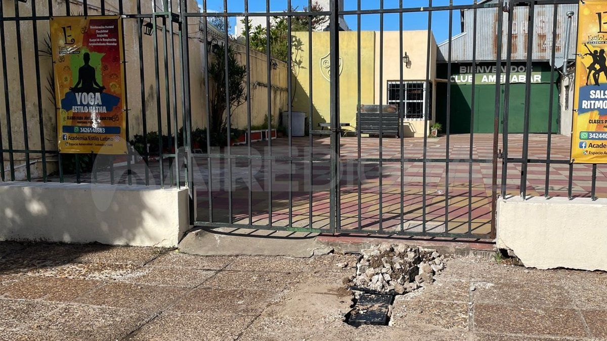 En mayo, el Club Amenabar fue víctima del robo de medidor de agua y se registró una importante pérdida de agua. En mayo, el Club Amenabar fue víctima del robo de medidor de agua y se registró una importante pérdida de agua.