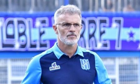 Sonó en Colón: Alfredo Grelak fue presentado como nuevo DT de un importante equipo de la Primera Nacional Sonó en Colón: Alfredo Grelak fue presentado como nuevo DT de un importante equipo de la Primera Nacional