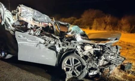 En San Luis, un hombre y su nieto murieron tras un accidente entre un vehículo y un camión. En San Luis, un hombre y su nieto murieron tras un accidente entre un vehículo y un camión.