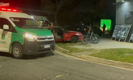 Un triple accidente de tránsito se produjo este sábado en la intersección de Salta y San José, en la ciudad de Santa Fe Un triple accidente de tránsito se produjo este sábado en la intersección de Salta y San José, en la ciudad de Santa Fe