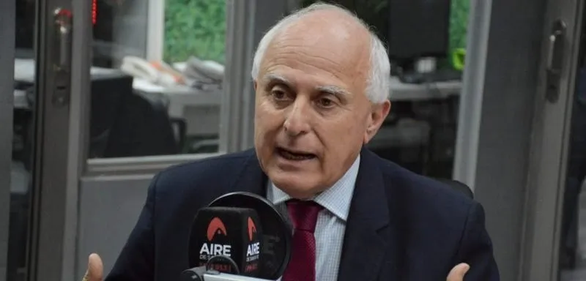 Miguel Lifschitz en una de sus visitas a los estudios de AIRE.