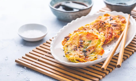 Tortitas coreanas de verduras: la receta fácil y deliciosa para preparar en casa Tortitas coreanas de verduras: la receta fácil y deliciosa para preparar en casa