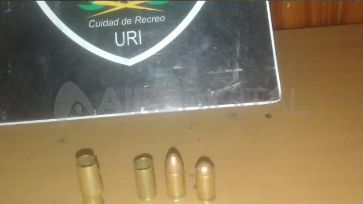 Los cartuchos incautados en los bolsillos del ladrón.