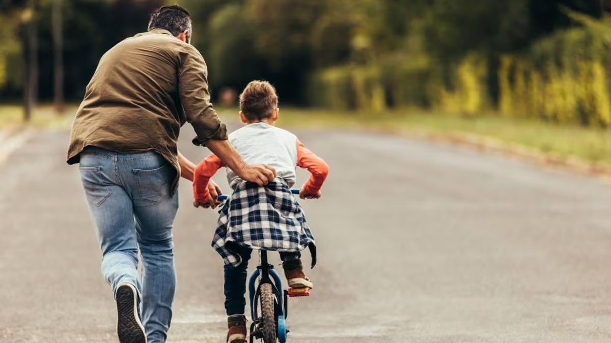 La paternidad consciente también tiene efectos muy positivos para los propios varones. La paternidad consciente también tiene efectos muy positivos para los propios varones.