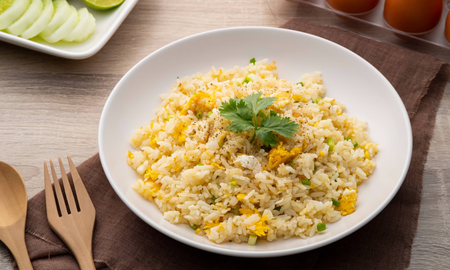 Ensalada de arroz y huevo: la receta sencilla y rica para acompañar tus comidas Ensalada de arroz y huevo: la receta sencilla y rica para acompañar tus comidas