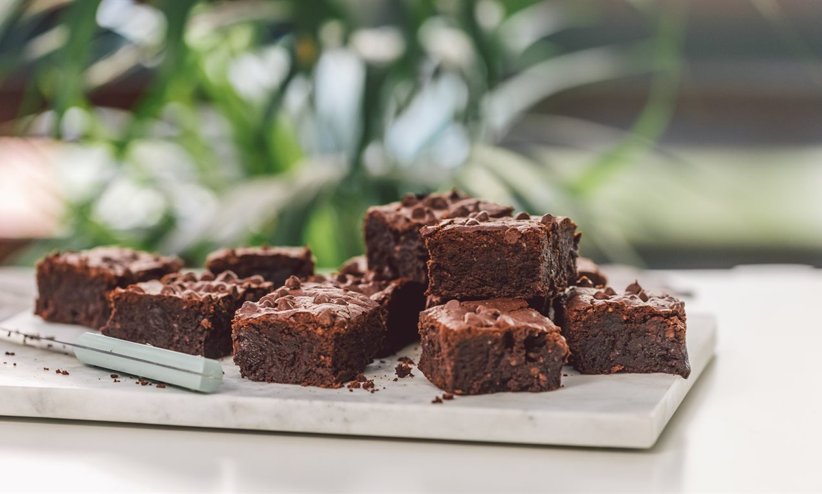 Los brownies con harina de arroz son una excelente opción para preparar en casa y degustar con toda la familia. Los brownies con harina de arroz son una excelente opción para preparar en casa y degustar con toda la familia.