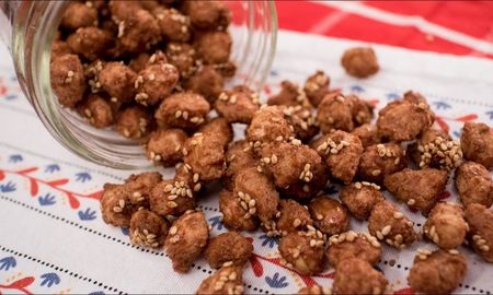 Las garrapiñadas son un delicioso dulce tradicional argentino que es perfecto para cualquier ocasión. Las garrapiñadas son un delicioso dulce tradicional argentino que es perfecto para cualquier ocasión.