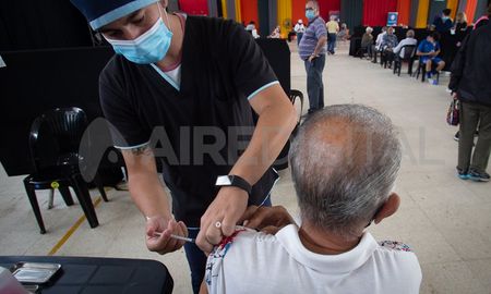 La aplicación de la cuarta dosis avanza a paso sostenido en la provincia. La aplicación de la cuarta dosis avanza a paso sostenido en la provincia.