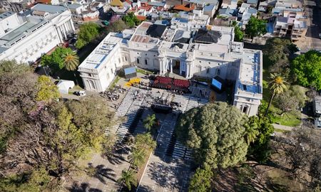 Aire de Santa Fe | Explanada Legislatura jura nueva Constitucion