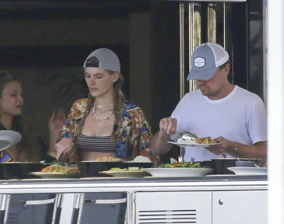 La estrella fue retratado este año junto a la hija de Lorenzo Lamas, de 23 años - Créditos: @The Grosby Group