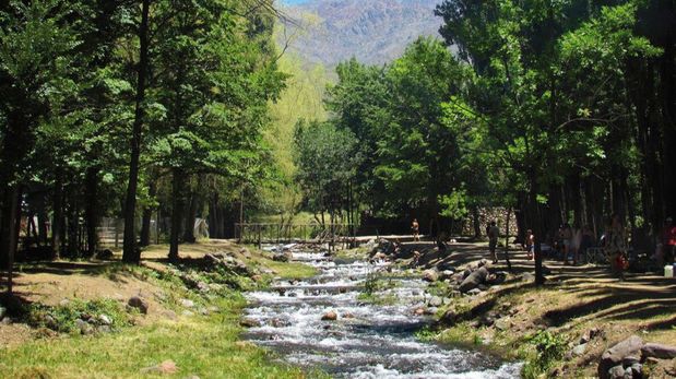 El Manzano Histórico combina memoria sanmartiniana y paisaje cordillerano en Tunuyán.