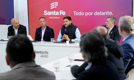 Se avanza hacia un sistema planificado y moderno para mejorar las rutas que acceden a los puertos. Se avanza hacia un sistema planificado y moderno para mejorar las rutas que acceden a los puertos.