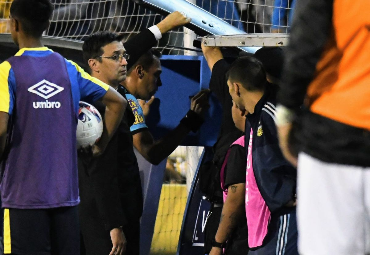 El VAR no anduvo como se esperaba durante el partido de Rosario Central vs Colón.