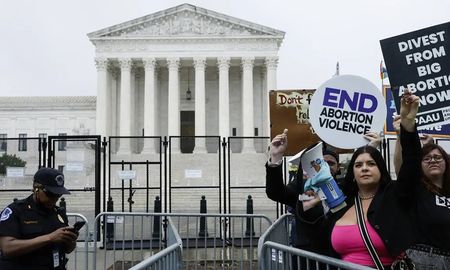 La sentencia es el resultado de un esfuerzo realizado durante décadas por los críticos del aborto, que buscan devolver más poder a los estados. La sentencia es el resultado de un esfuerzo realizado durante décadas por los críticos del aborto, que buscan devolver más poder a los estados.