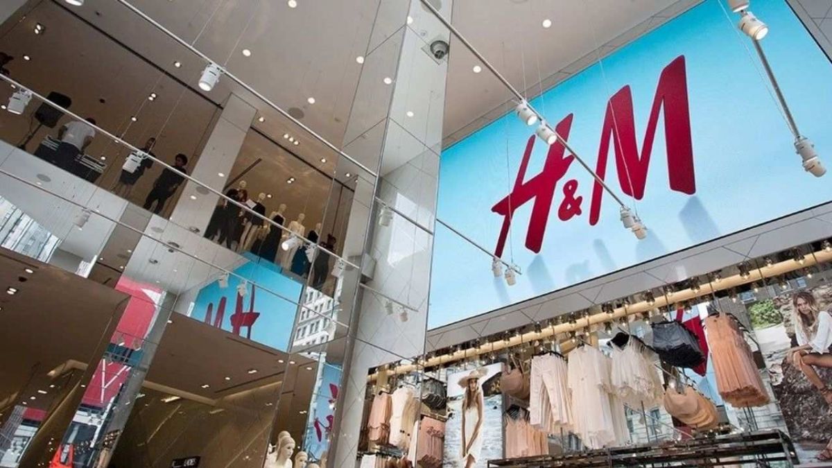 El modelo de negocios bajo franquicia permite que el grupo panameño Hola Moda gestione la logística y el abastecimiento de mercadería desde sus centros de distribución regionales. El modelo de negocios bajo franquicia permite que el grupo panameño Hola Moda gestione la logística y el abastecimiento de mercadería desde sus centros de distribución regionales.