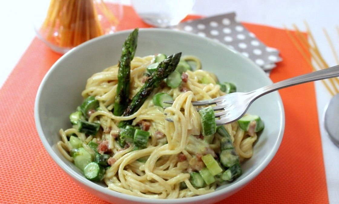 Pasta de maíz con espárragos sin gluten
