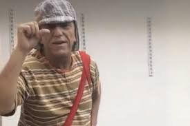 Claudio se vistió del Chavo del 8.