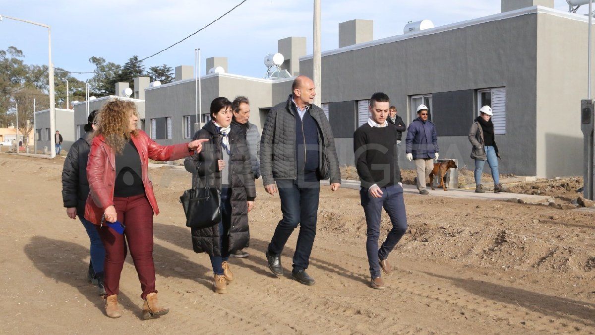 Durante la gestión de Omar Perotti se están construyendo 13.537 viviendas.