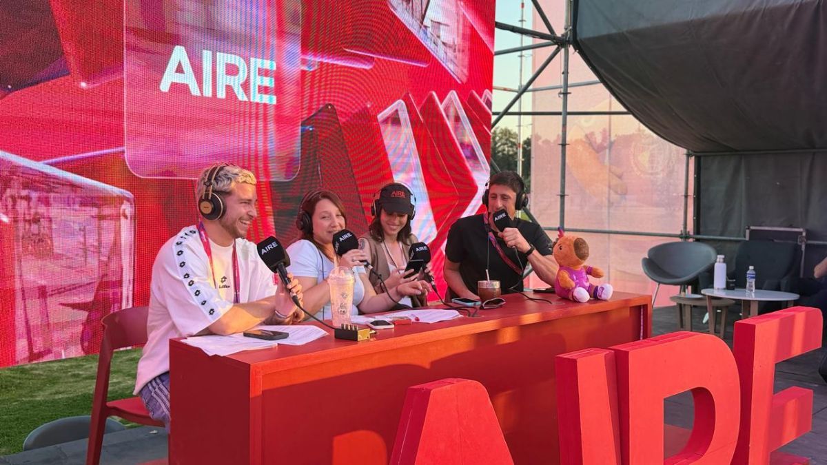 El Senador provincial, Paco Garibaldi pasó por el programa especial de Una Tarde A La Vez. El Senador provincial, Paco Garibaldi pasó por el programa especial de Una Tarde A La Vez.
