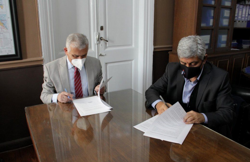 Además se aclaró que la celebración del convenio no implica ningún tipo de compromiso previo de orden económico o financiero a cargo de las partes comparecientes.