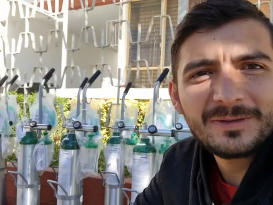 Un youtuber rifó sus autos para comprar tubos de oxígeno para pacientes de covid-19