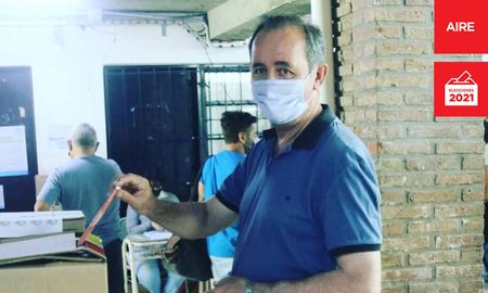 Omar Colombo, renovó por cuatro años el mandato en la Municipalidad. Omar Colombo, renovó por cuatro años el mandato en la Municipalidad.