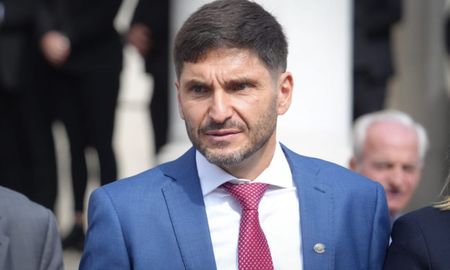 Pullaro expresó su decepción por el rechazo de los senadores a Ficha Limpia. Pullaro expresó su decepción por el rechazo de los senadores a Ficha Limpia.
