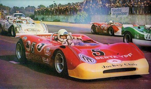 En los Sport Prototipo, se consagró campeón en 1971, 1972 y 1973, siempre con un Berta-Tornado (foto). En 1971, se impuso en los autódromos de Maggiolo, Santa Fe; Municipal, de Buenos Aires; Oscar Cabalén, de Alta Gracia; Parque, de Río IV, y Las Flores y 9 de Julio, ambos en la provincia de Buenos Aires. En 1972, ganó en el autódromo Municipal de Buenos Aires (dos veces), junto con Maggiolo, Alta Gracia y Rafaela y, al año siguiente, se consagraría tricampeón de la categoría al imponerse en Alta Gracia y Buenos Aires.