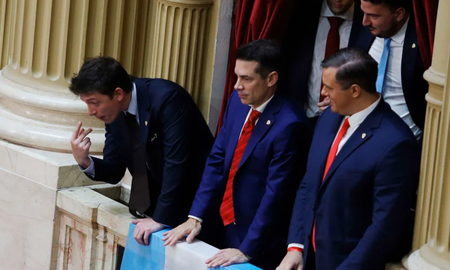 Te voy a hacer mierda: grave denuncia contra Santiago Caputo, del diputado que acompañaba a Facundo Manes