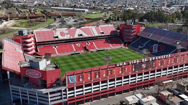 Denuncian por violencia de género a un futbolista de Independiente y la Justicia dictó restricciones Denuncian por violencia de género a un futbolista de Independiente y la Justicia dictó restricciones